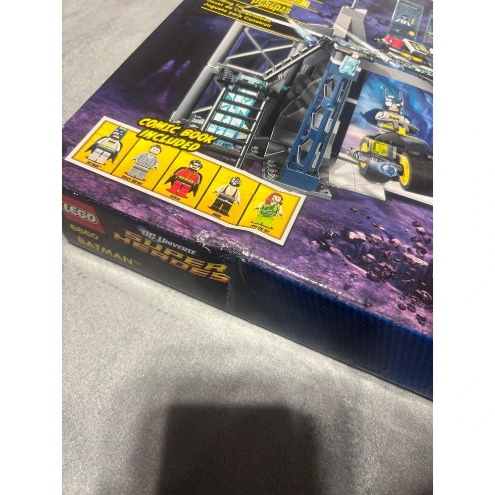 Retired Lego New Sealed LEGO DC Comics Super Heroes: The Batcave (6860)